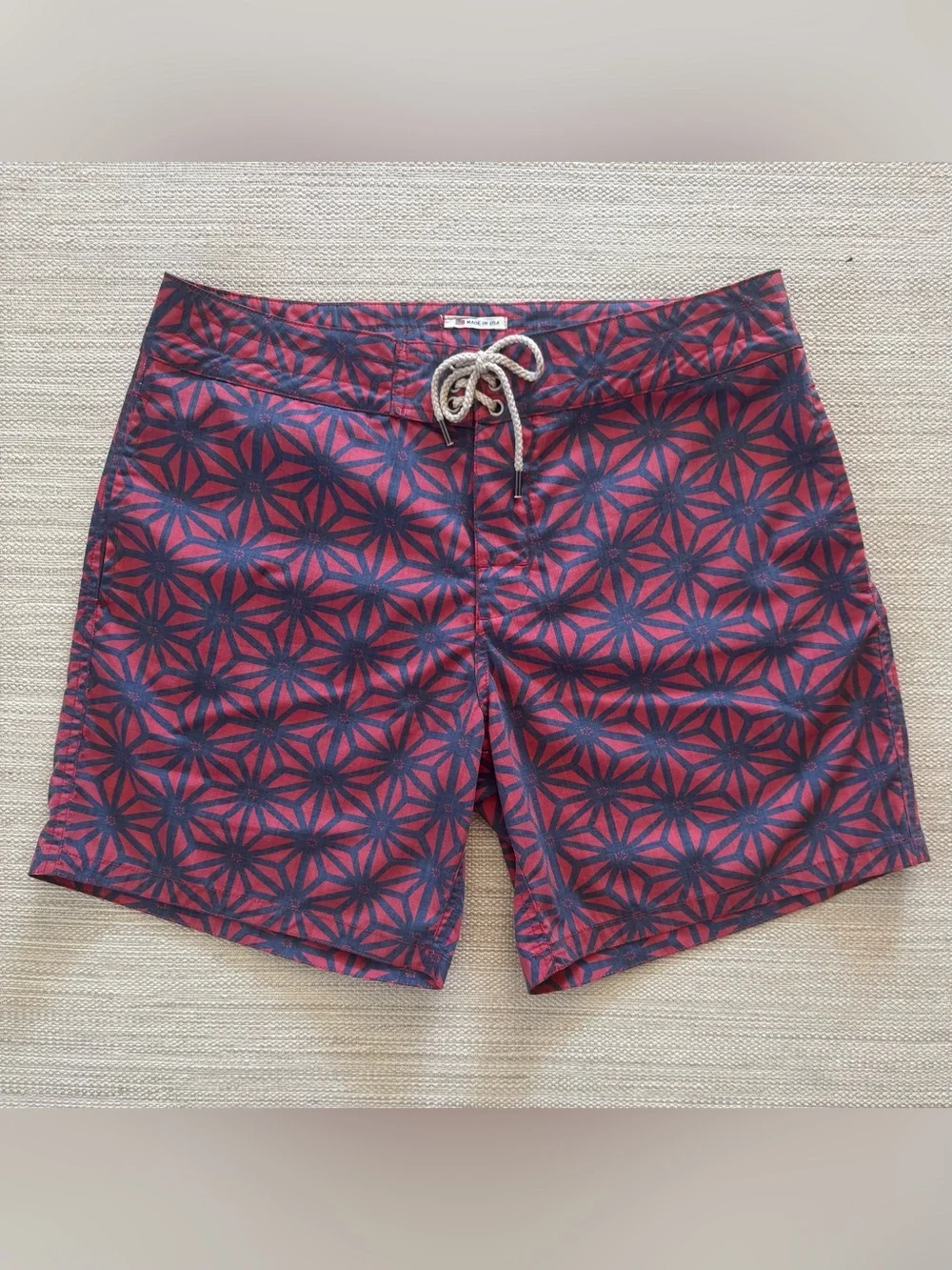Faherty Beacon red blue star pattern drawstring waist swim trunks shorts men 33